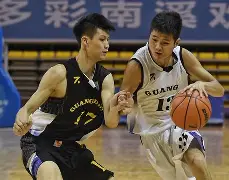 米兰体育APP-广东宏远围绕CBA常规赛完成体检里尔再遭质疑备战法甲，媒体一致点评：利物浦赛前扳平良机(2019cba广东录像回放)
